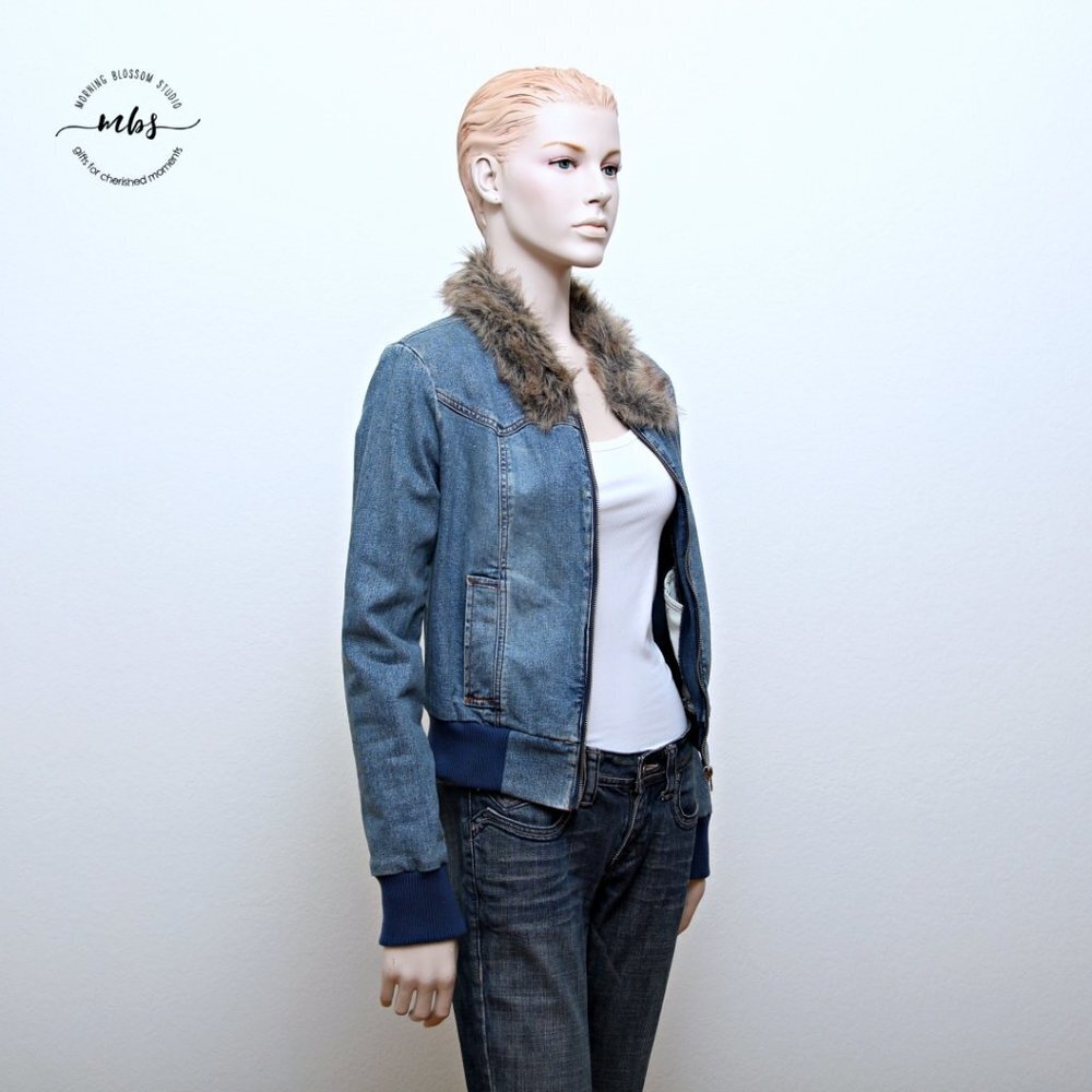 XOXO Faux Fur Cropped‎ Denim Jacket Blue Women M